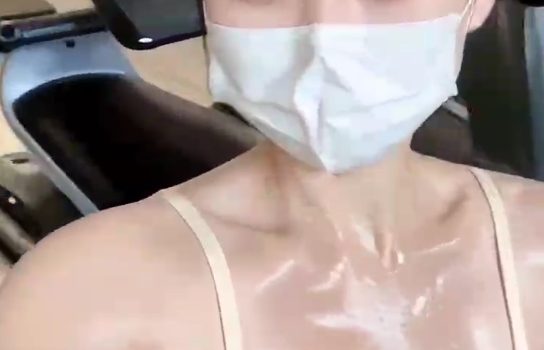 AI口罩美女健身写真教学,不用MJ,不用哩布,不用任何会员,纯屌丝玩法